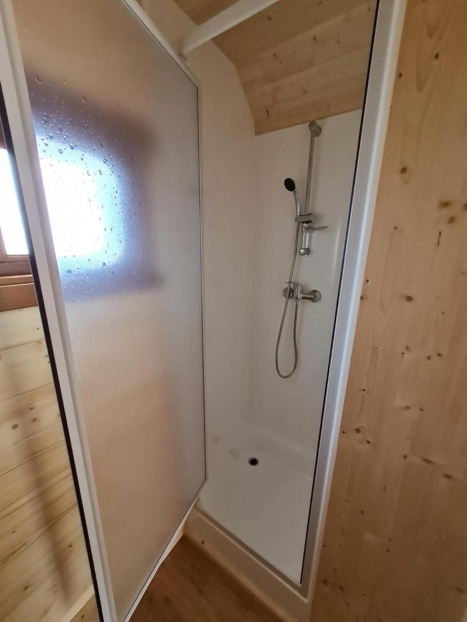 Tiny House Carlos - Zauberhaftes Camping-Pod Stuer Exterior photo